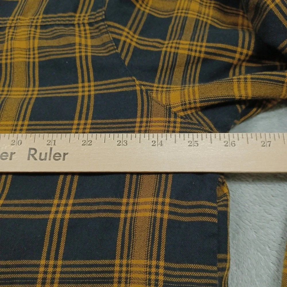 North Face Shacket Mens XL Black Plaid Reversible‎ Snap Lightweight Pockets